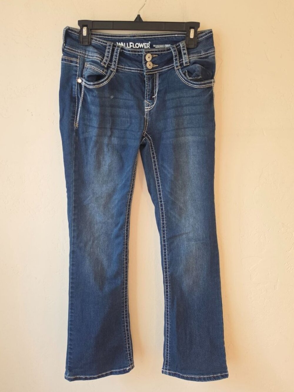 WallFlower Juniors Luscious Curvy Bootcut Jeans Medium Wash Size 7 Short